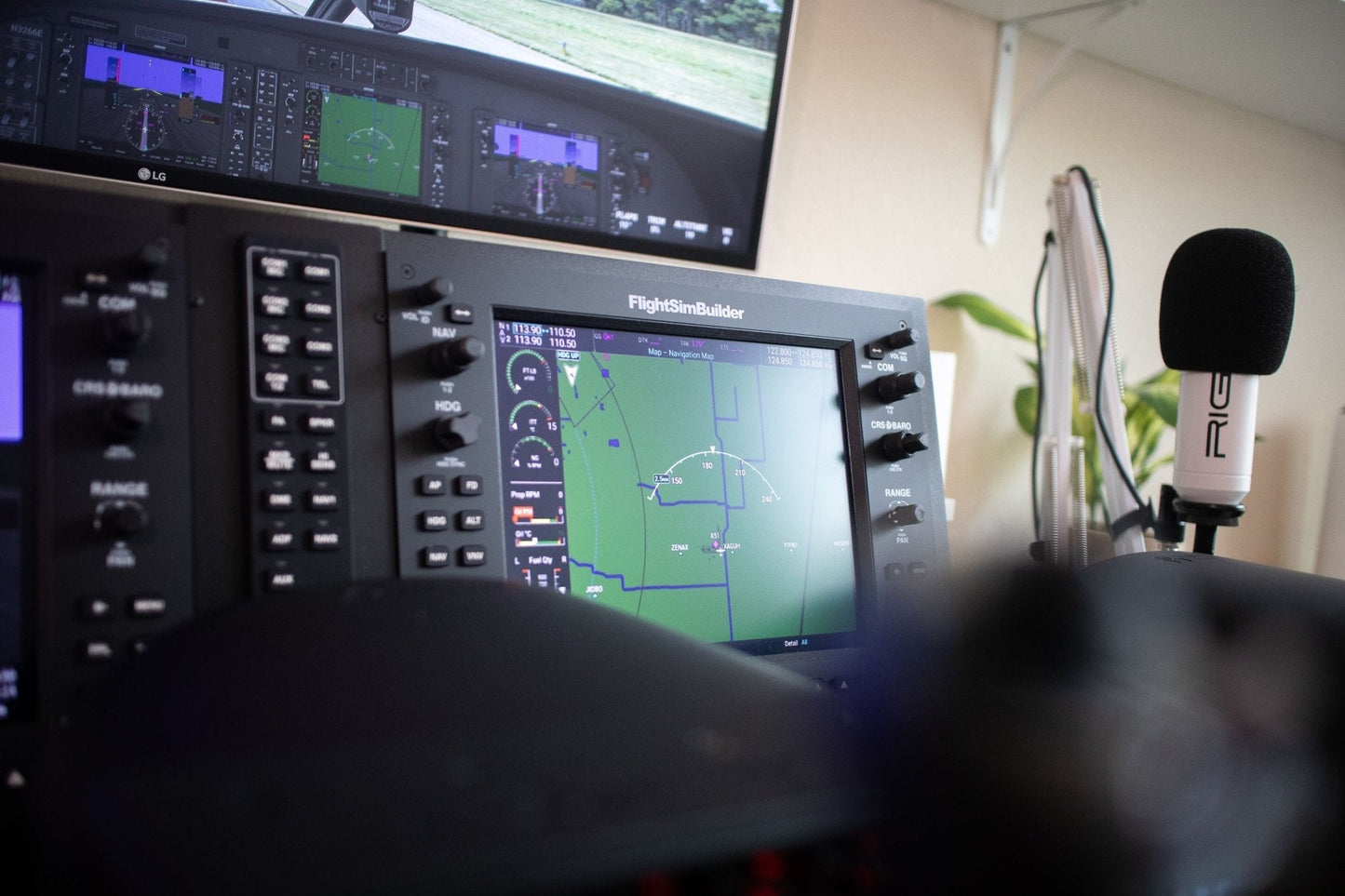 FlightSimBuilder G1000 Suite with Metal Stands