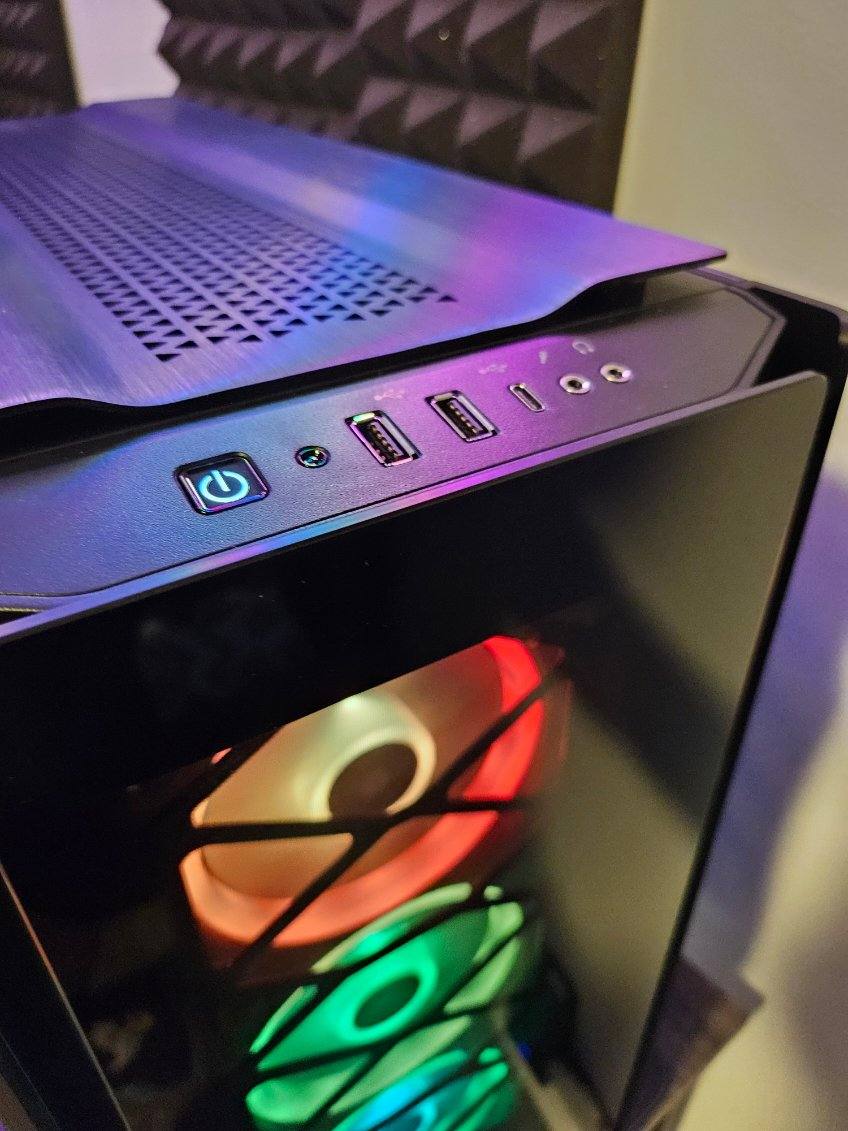 PC Top: AMD 7800x3D & RTX 5080 PC